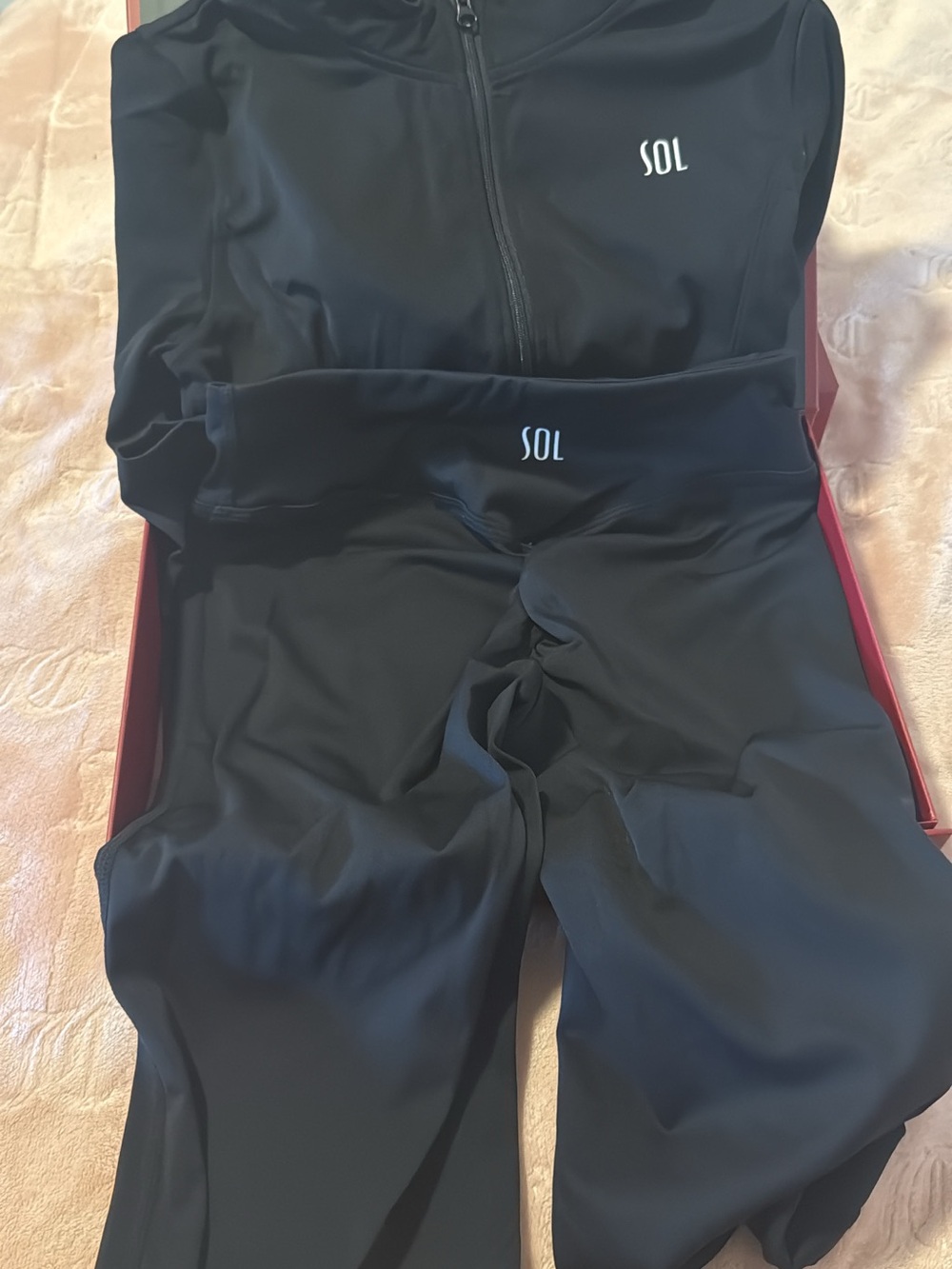 SOL Women’s Black Active Zip Jacket and Leggings Set